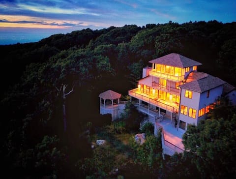 Thrilling Views 5 min toSki HotTub Sauna Gym DogOK