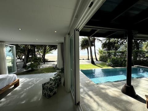 Absolute Beach Front 3 bedroom Pool Villa (11E)