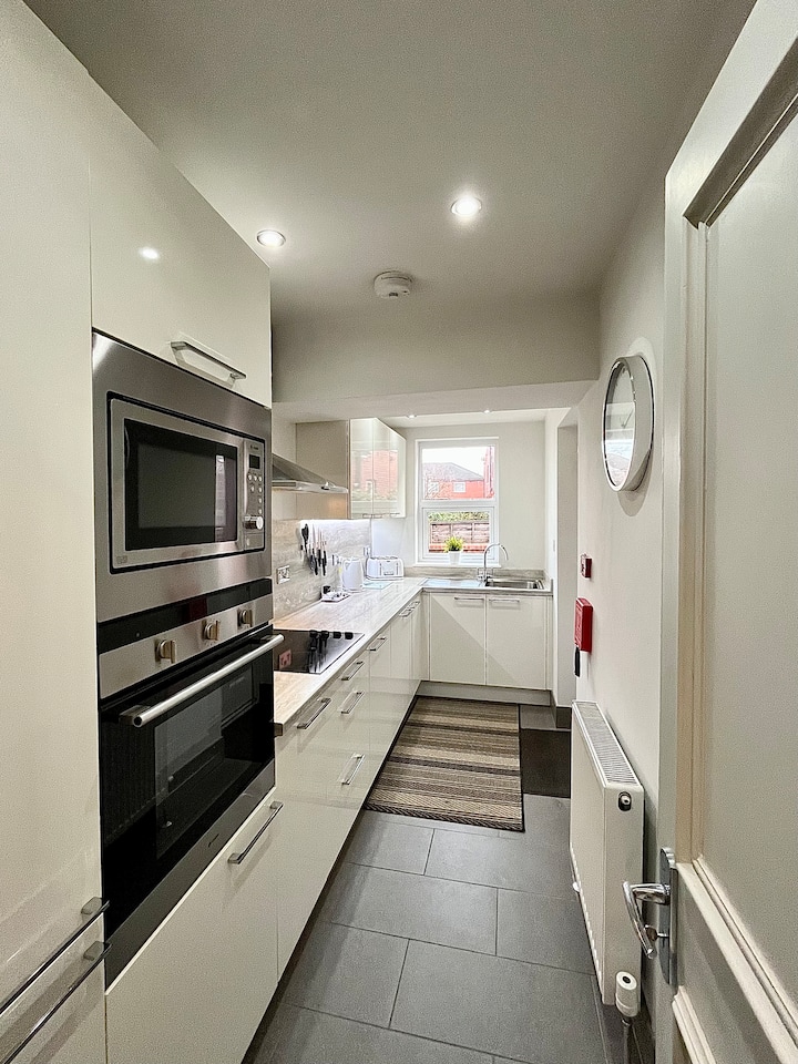 Mode Studio Apartment Near Beach - Lytham St Annes