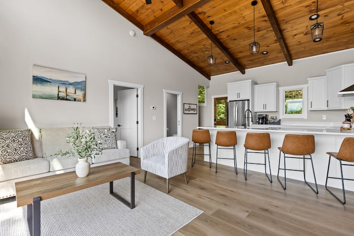 Sunset Views + Hot Tub + Lake Access/3 King Suites - Blue Ridge, GA