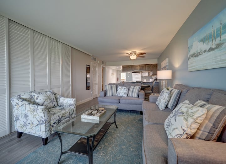 Beachside Condo On Whitecap Beach. Heated Pool - Corpus Christi, TX