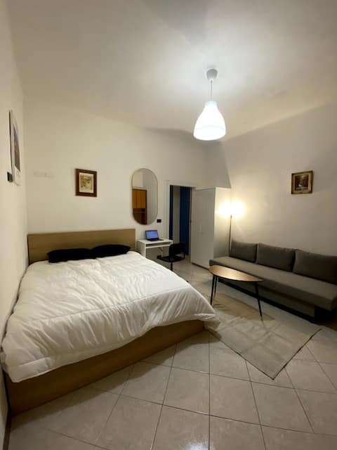 Top Airbnb: House of the Little Bear-3 min walk from the lake in Lecco