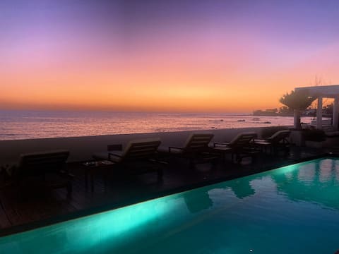 Dream beachfront house with pool