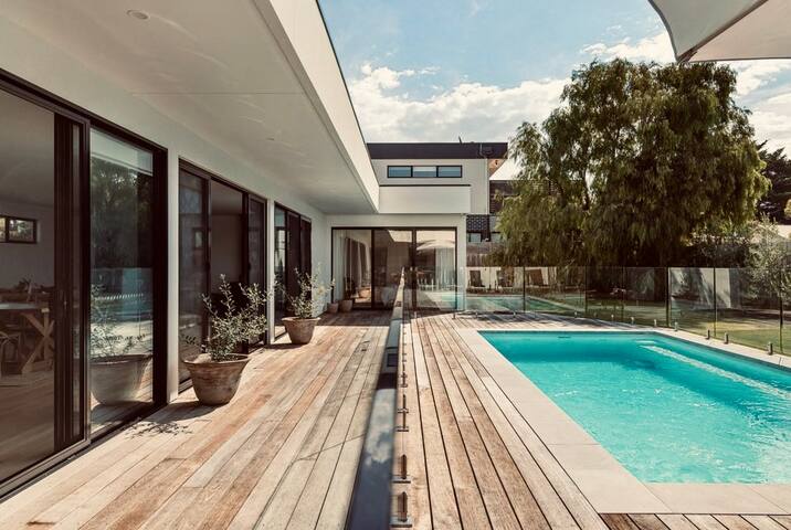 The Coastal Escape gallery image 2