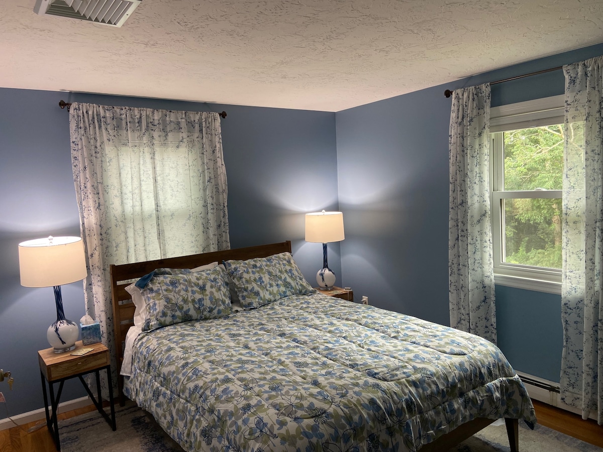 Dhomë gjumi e dytë e madhe me krevat dopio "queen"