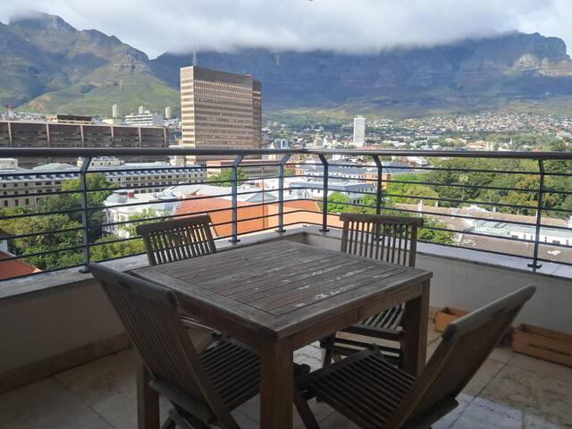 Super central huge 2 bedroom