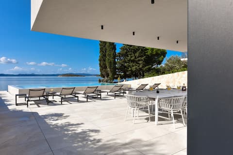 Villa FUX Eternity