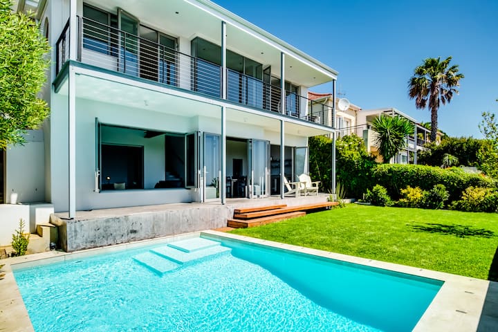Luxury Green Point Villa, with Ocean Views & Pool
