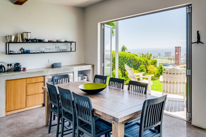 Luxury Green Point Villa, with Ocean Views & Pool gallery image 3