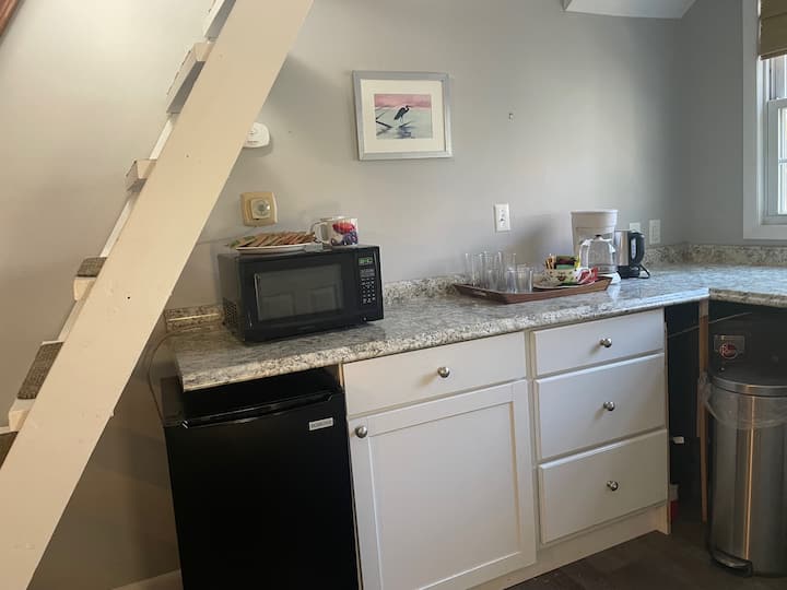 Spacious Trailside Studio - Hudson Highlands State Park, Beacon