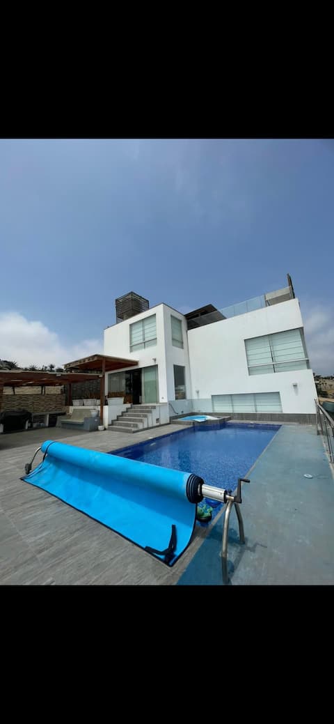 House with pool in Punta Negra