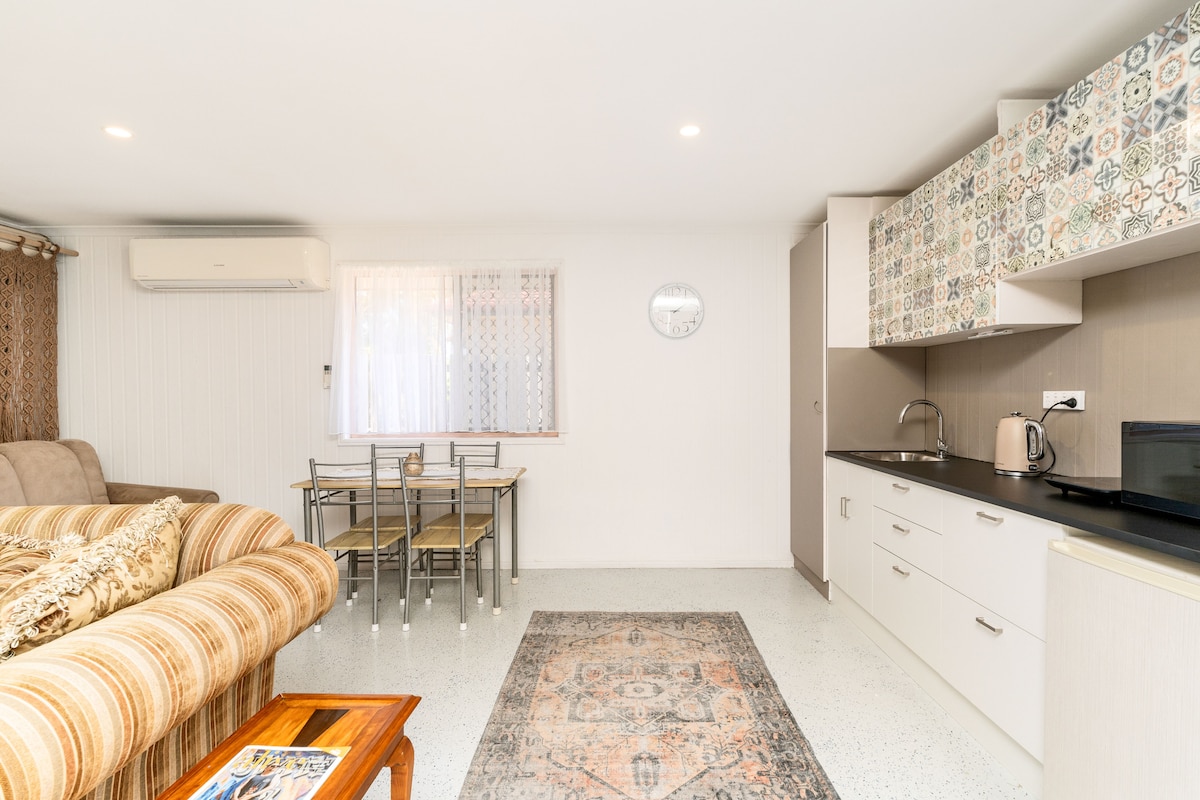 Top Airbnb: The Cosy Corner - Central Studio in Torquay