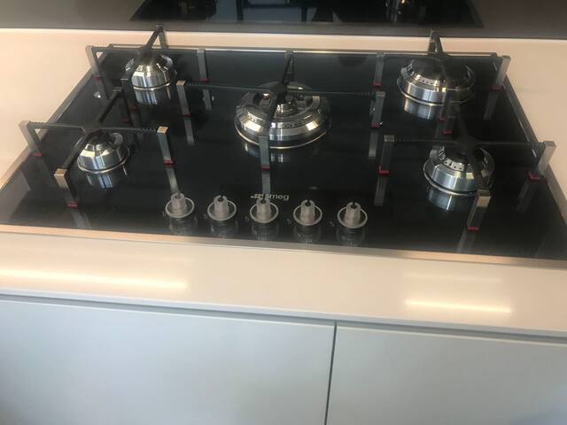 Dockland harbour view house gallery image 5