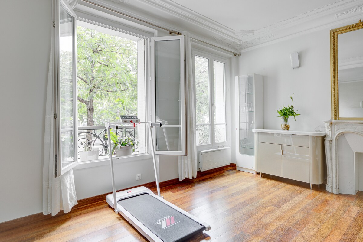 Suite République — Chambre secondaire