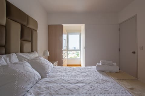 Elegant and central 2BR in Surquillo