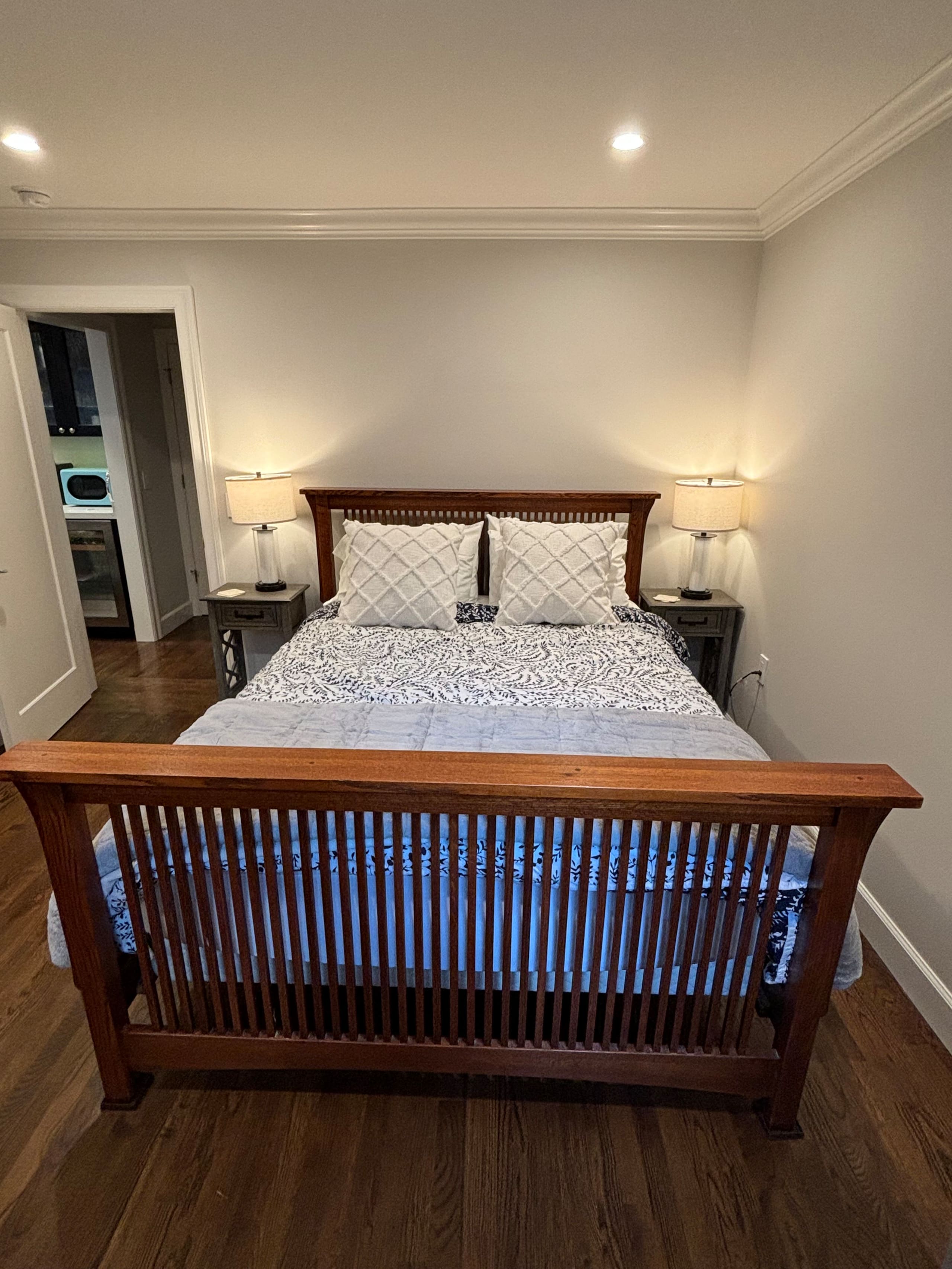 Home in San Francisco · ★4.97 · 1 bedroom · 2 beds · 1 bath - Image 10