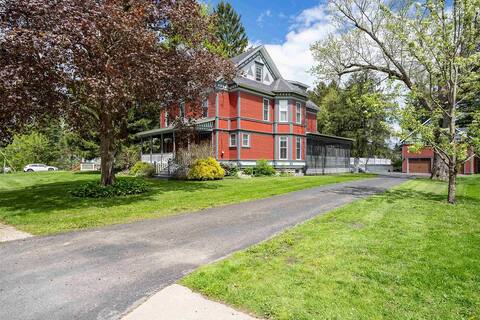 The Cozy Spot On College Street