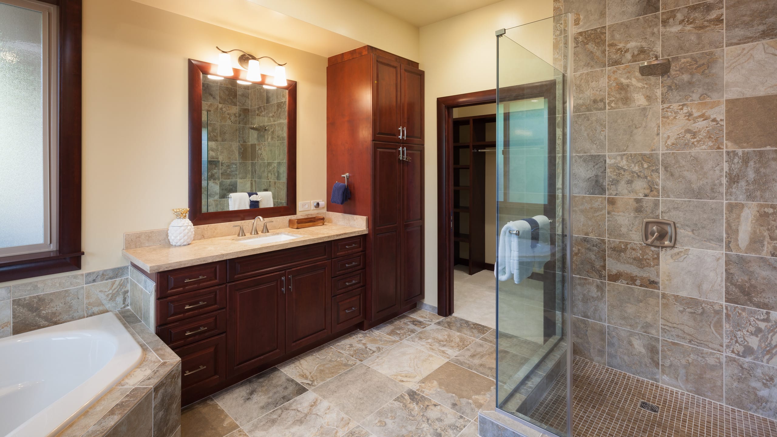 Home in Waimea · ★5.0 · 3 bedrooms · 5 beds · 3.5 baths - Image 18