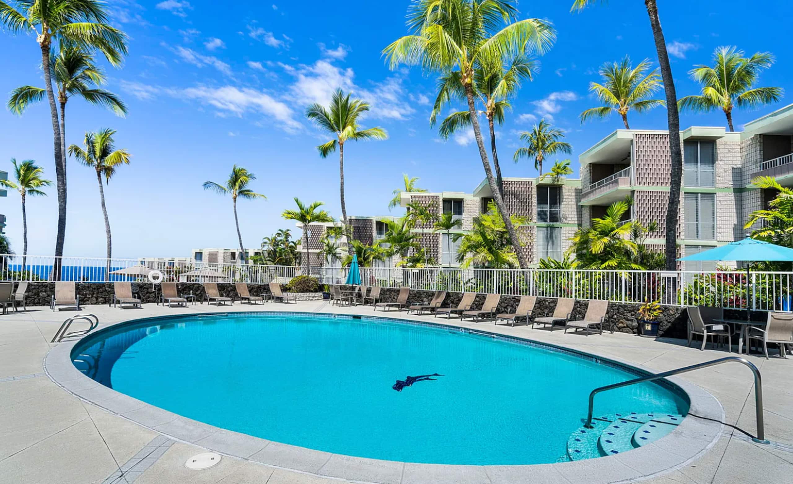Condo in Kailua-Kona · ★4.96 · 1 bedroom · 1 bed · 1 bath - Image 19