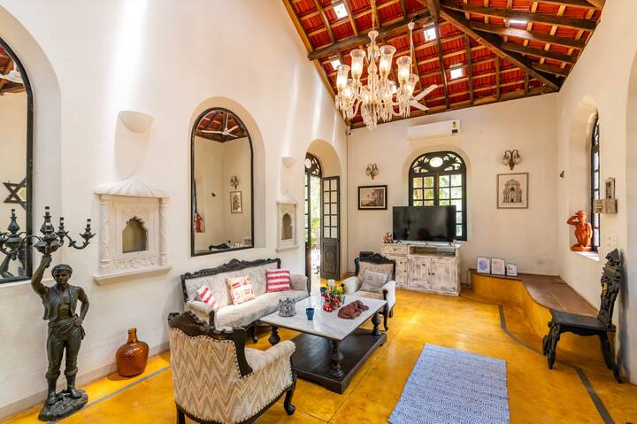 Living room image 2
