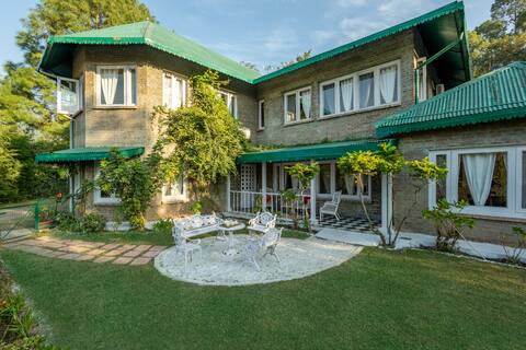 Nature’s Escape: 2 BHK Pet-Friendly Garden Villa