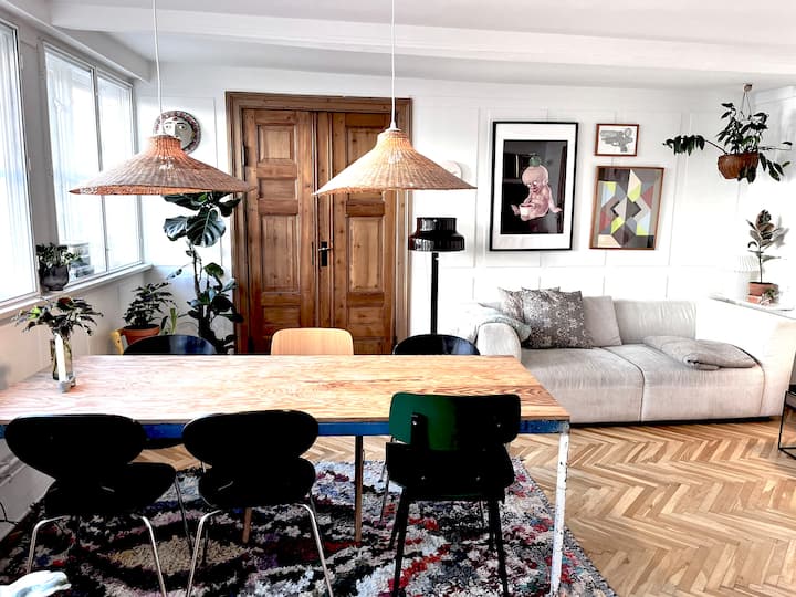Creative apartment on the pedestrian street