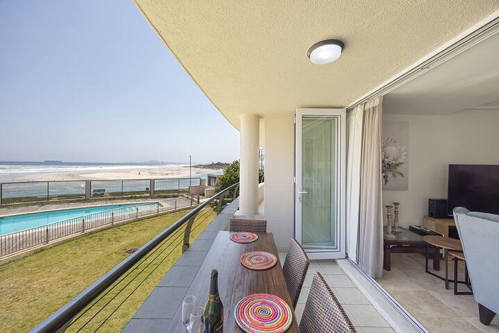 The Lagoon Beachfront apartment gallery image 5