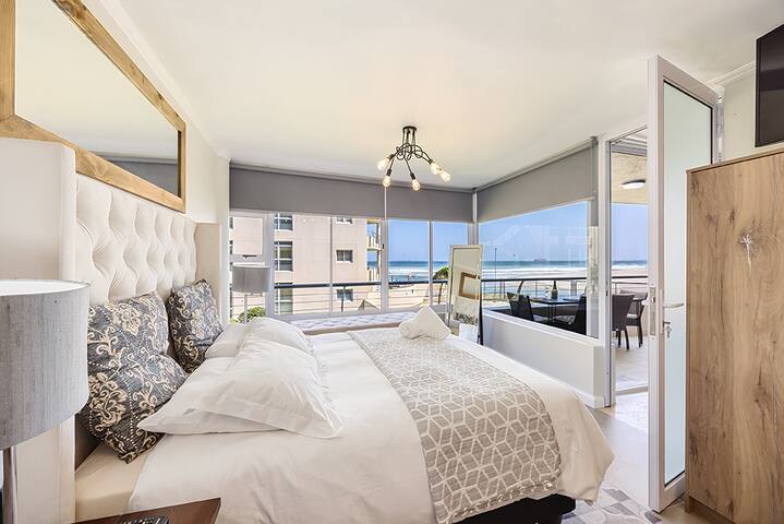 The Lagoon Beachfront apartment gallery image 2