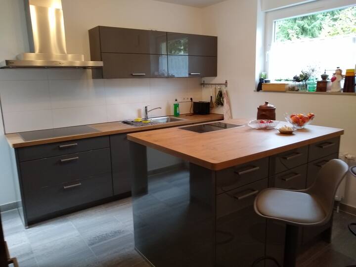 quite room for 1-2 persons in green own bath