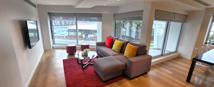 Stunning 3-bedroom Apartment On Oriental Parade - Wellington