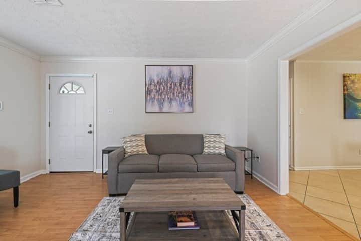 Charming 3 Br Home With Wifi, Ac In Montgomery - Montgomery, AL