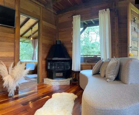 Top performing Airbnb: Ferradura Cottage/With Horseback Riding/Breakfast in Campo Alegre