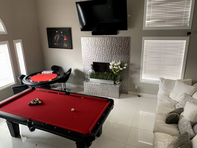 Andy’s Club House gallery image 2