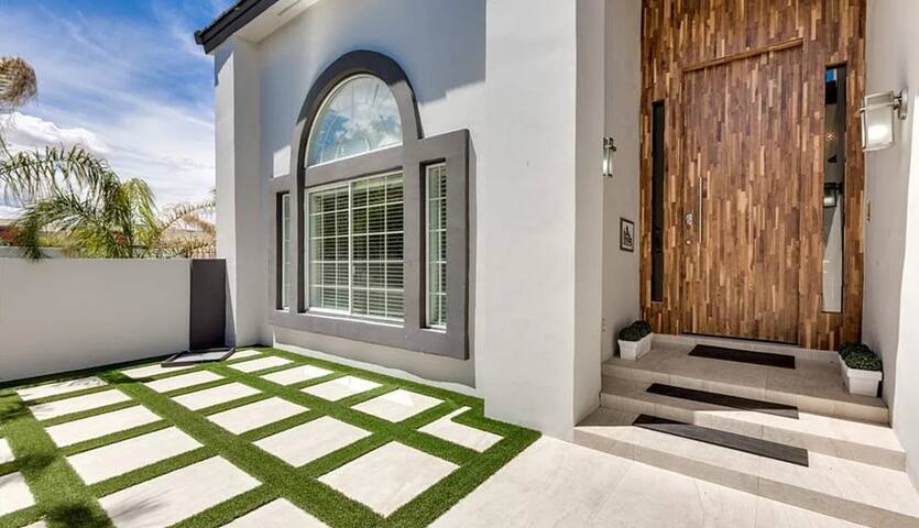 Andy’s Club House gallery image 5