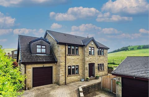 Country Escape in Newhey