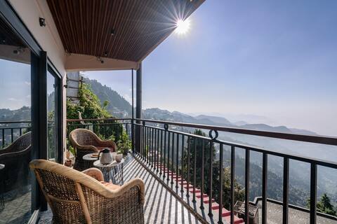 StayVista at Ember Home near Mall Road !