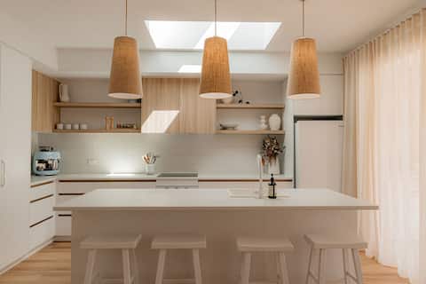 Bay Days - Binalong Bay