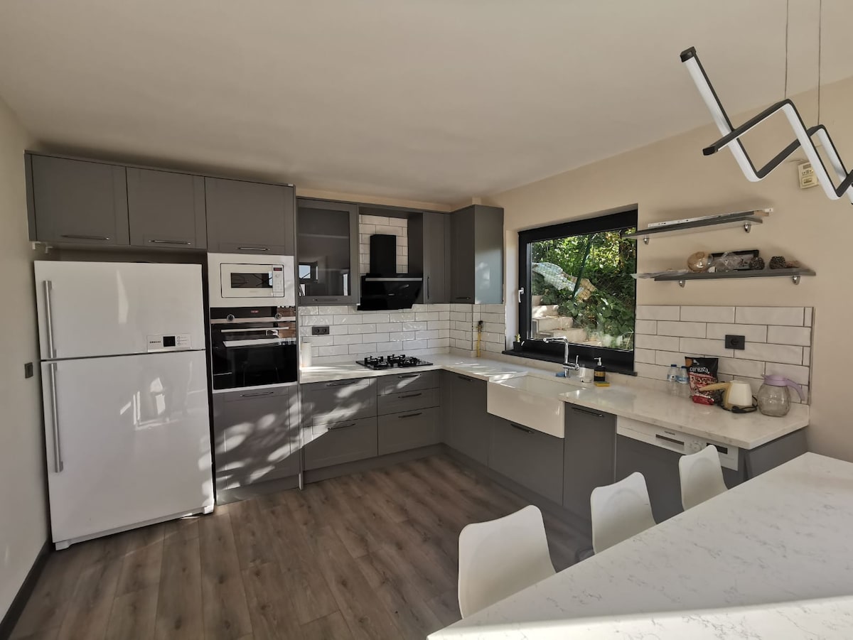 VillaInn 8+2 odalı doğanın içinde Villa