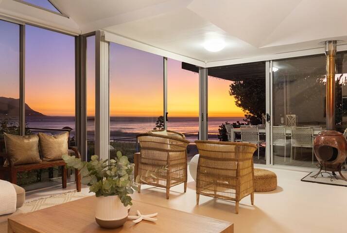 GlenBeachBungalow with Direct Beach Access gallery image 3
