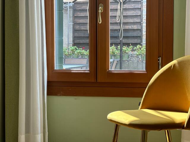 Santo Stefano Palace Suite 2 gallery image 5