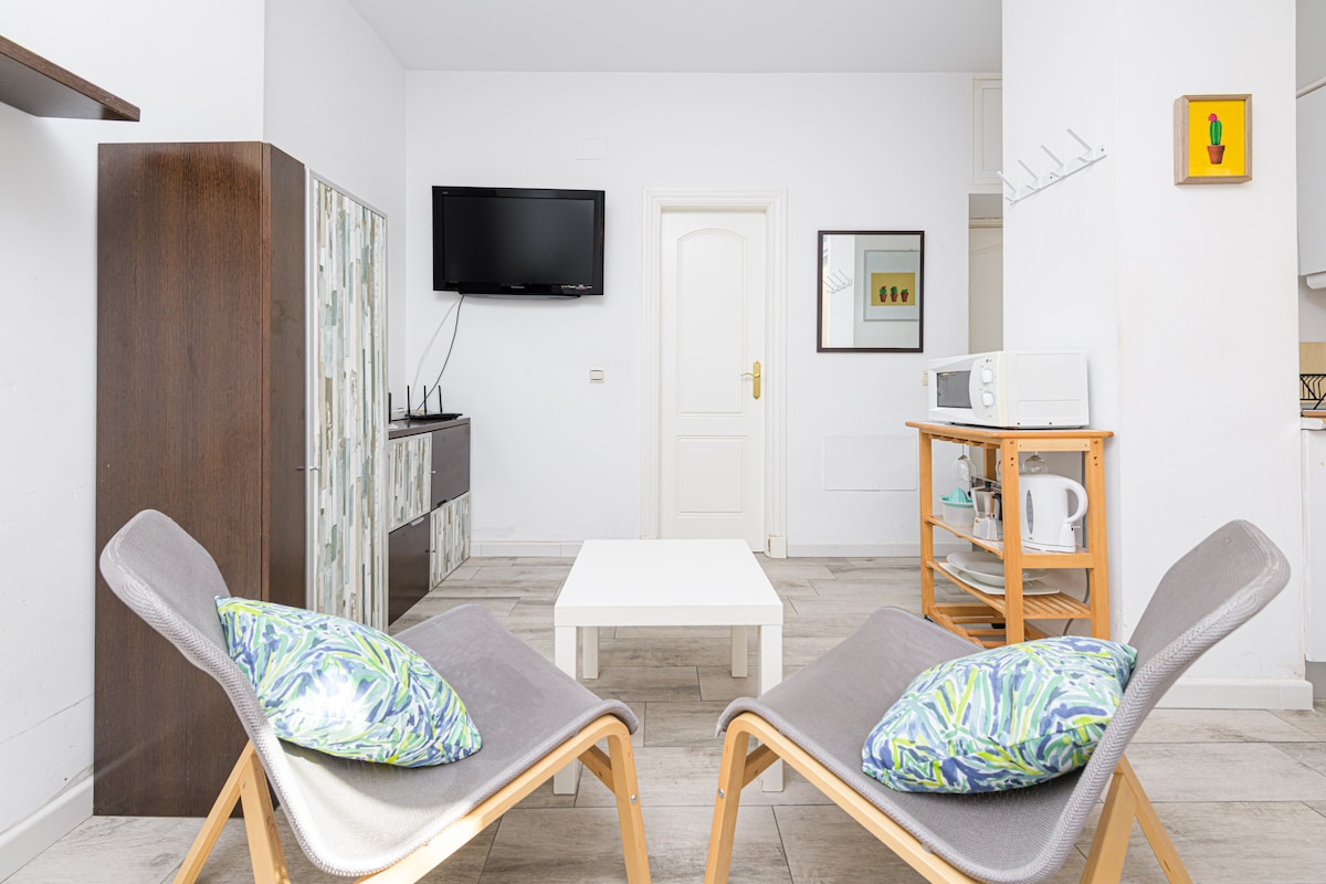 Top Airbnb: Sunshine Apartment Historic Center in Lagunillas