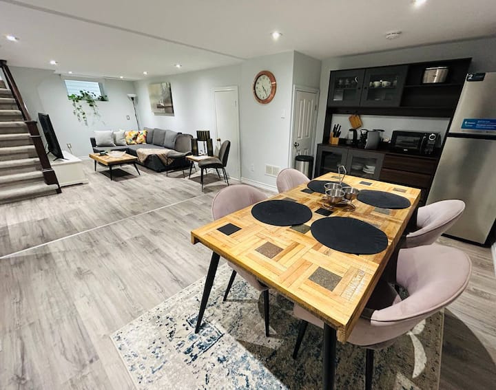 Full Private Basement  Warm, Peaceful & Welcoming - Ottawa