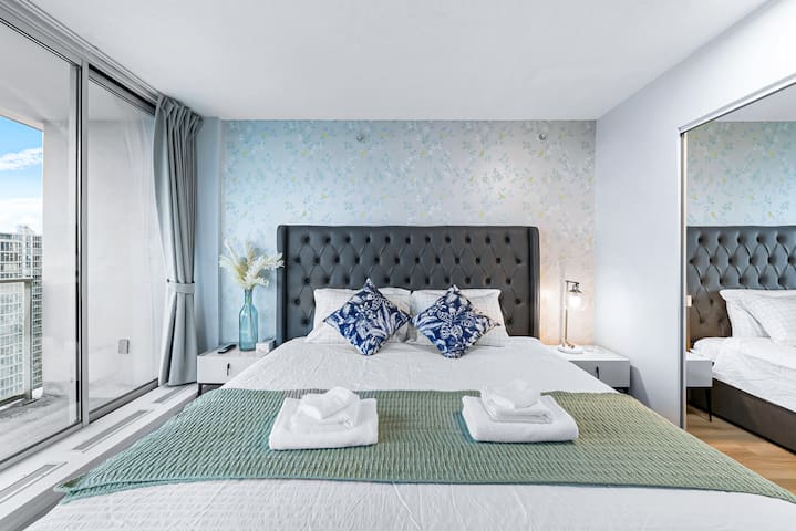 Stunning view-lavishly decorated-Centre of Van gallery image 3