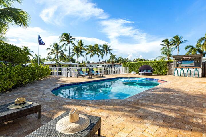Adorable Villa with water front in Pompano gallery image 2