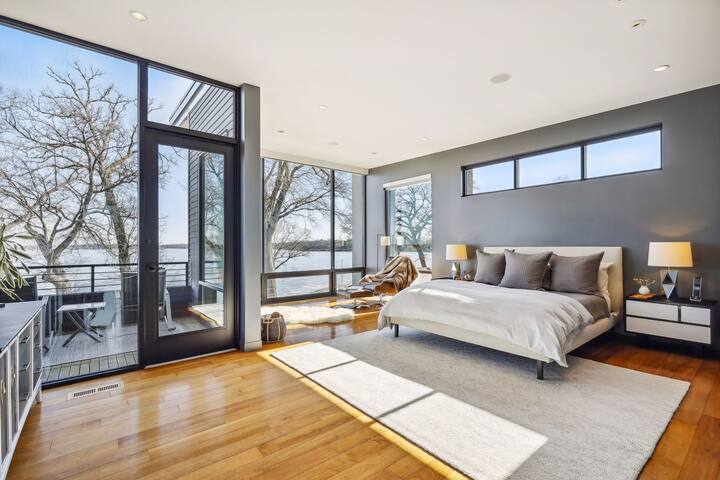 The LUXE on Lake Minnetonka gallery image 3