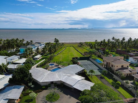 Beachfront 6-BR Casa Cres w/ Pools, Tennis, & BBQ