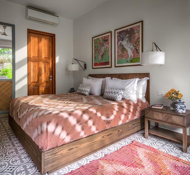 Bedroom 1 image 3