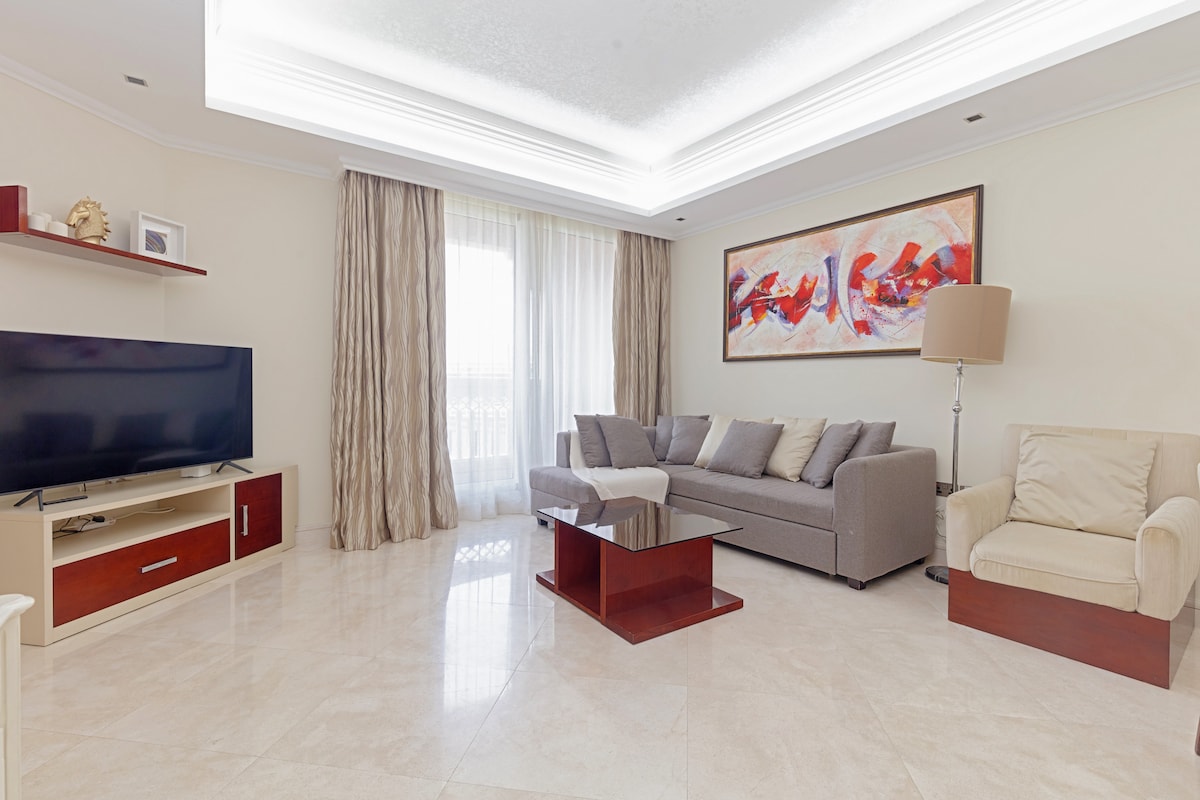 Top Airbnb: Spacious 1BDR apartment fully-equipped, Beach&Pool in Palm Jumeirah