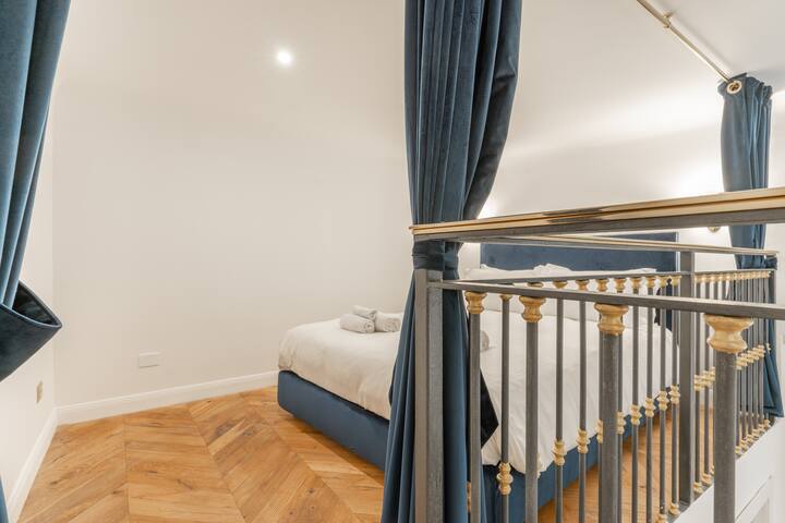 Suite Quadrupla Jean Gabin gallery image 4