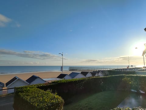 Family duplex, 3 bedrooms, 2 balconies, by the sea